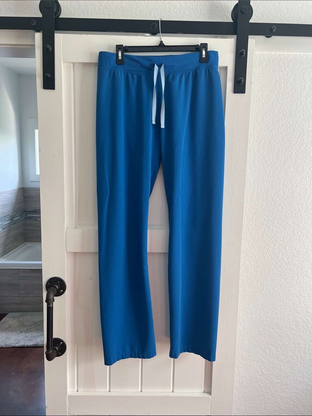 Figs Women's Royal Blue Drawstring Livingston scrub pants size medium tall